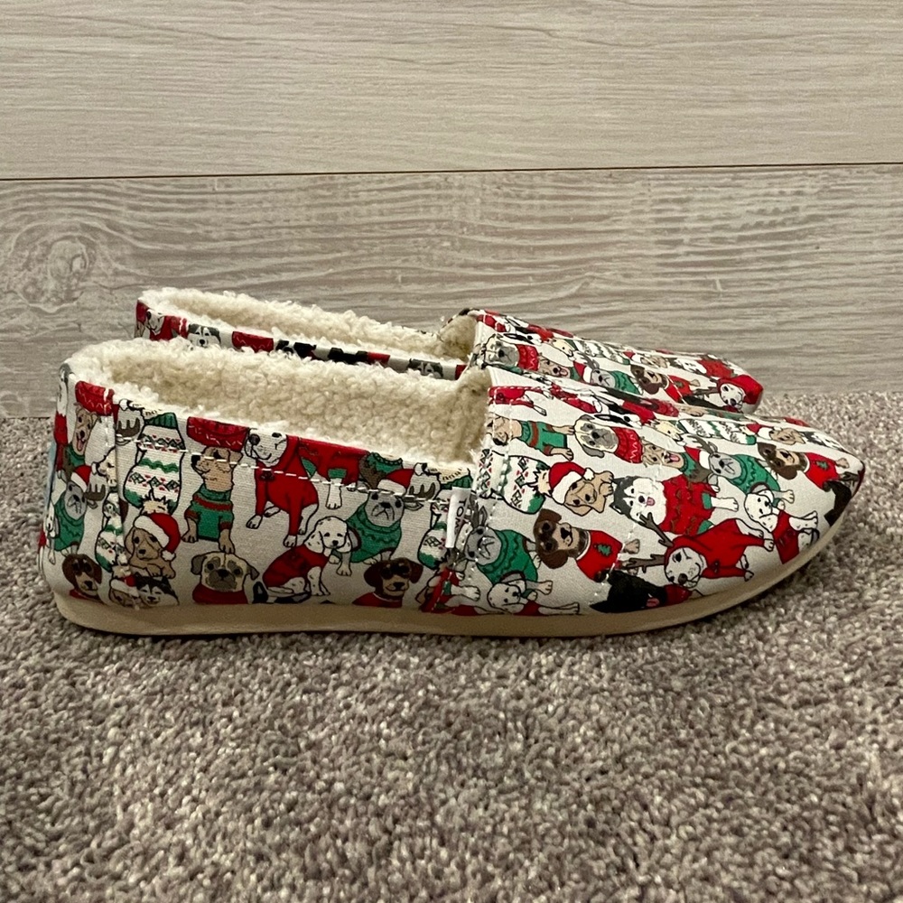 NWT Tom’s Belmont Glacier Grey Holiday Sweater Dogs